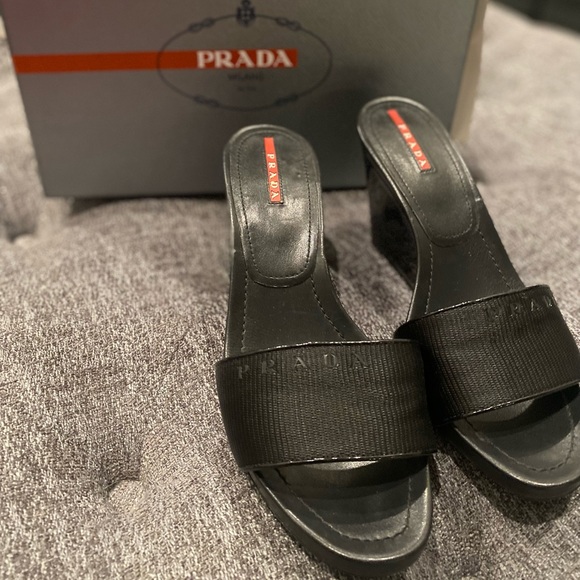 Prada patent leather & fabric sandals Original box & tags - Picture 2 of 6